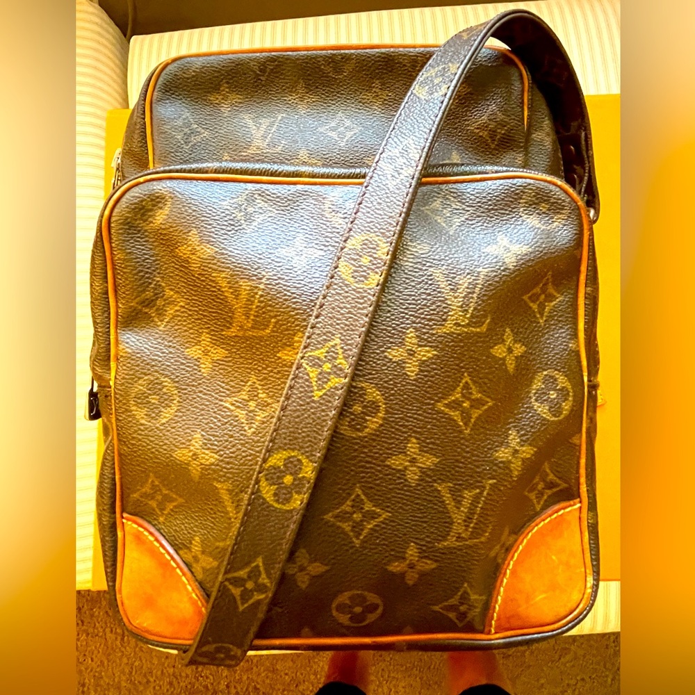 Authentic, Louis Vuitton Danube PM
